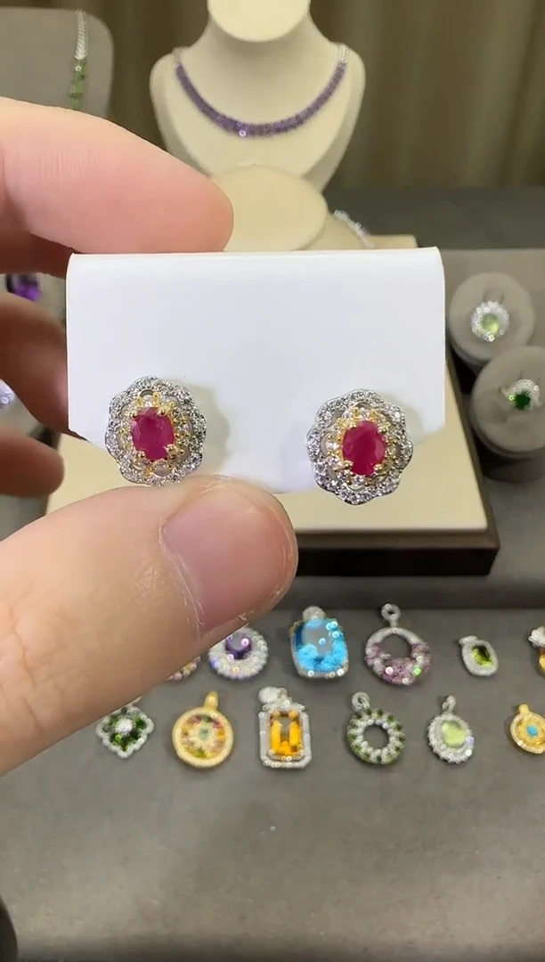 银S925镶嵌耳饰红宝石4*6mm耳钉设计款