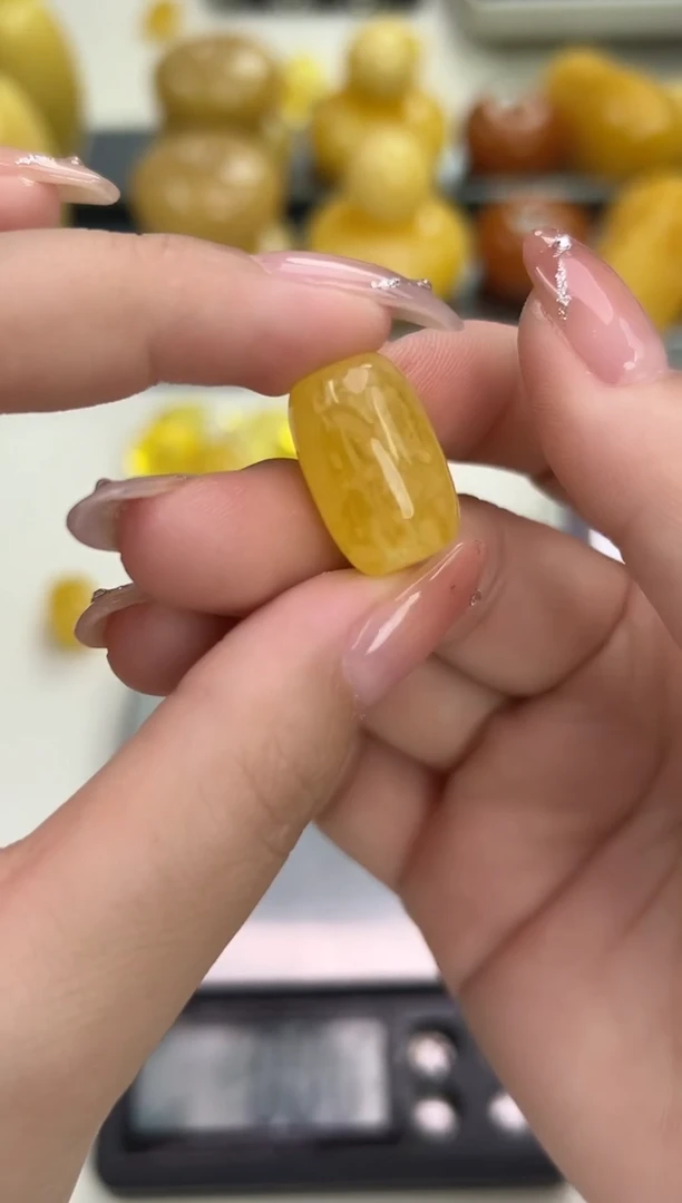裸石琥珀未镶嵌琥珀蜜蜡吊坠