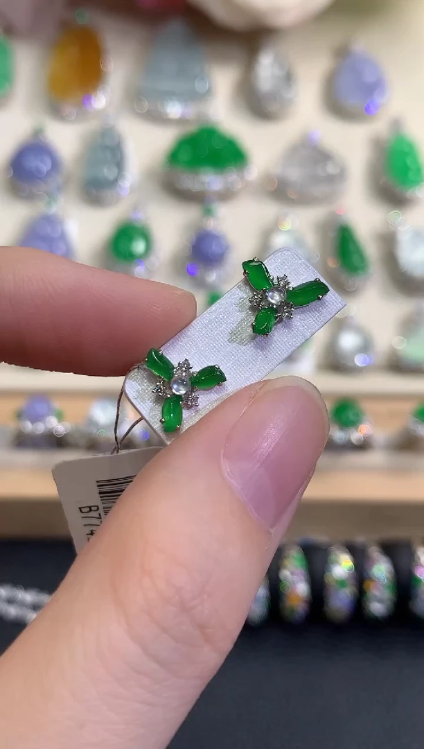 18K金镶嵌翡翠耳饰秋日珠宝Q43