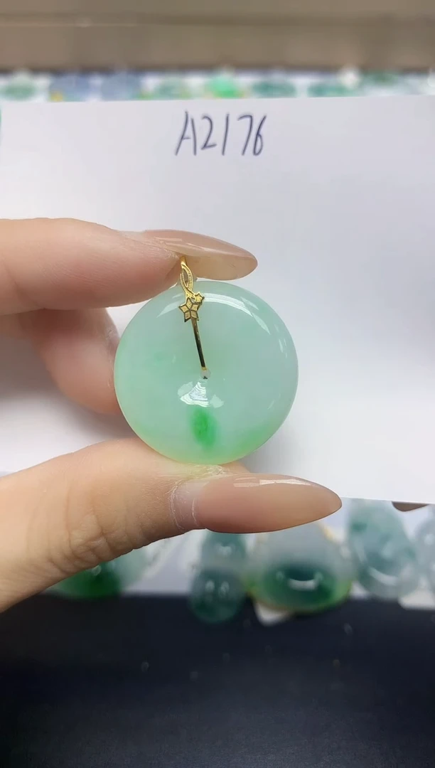 颈饰18K金镶嵌翡翠天然缅甸翡翠A货翡翠百元以上9元证书费自理