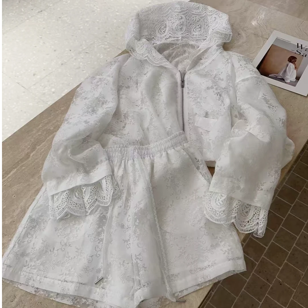 AT原创设计不撞衫个性时尚印花压褶蕾丝花边拼接套装