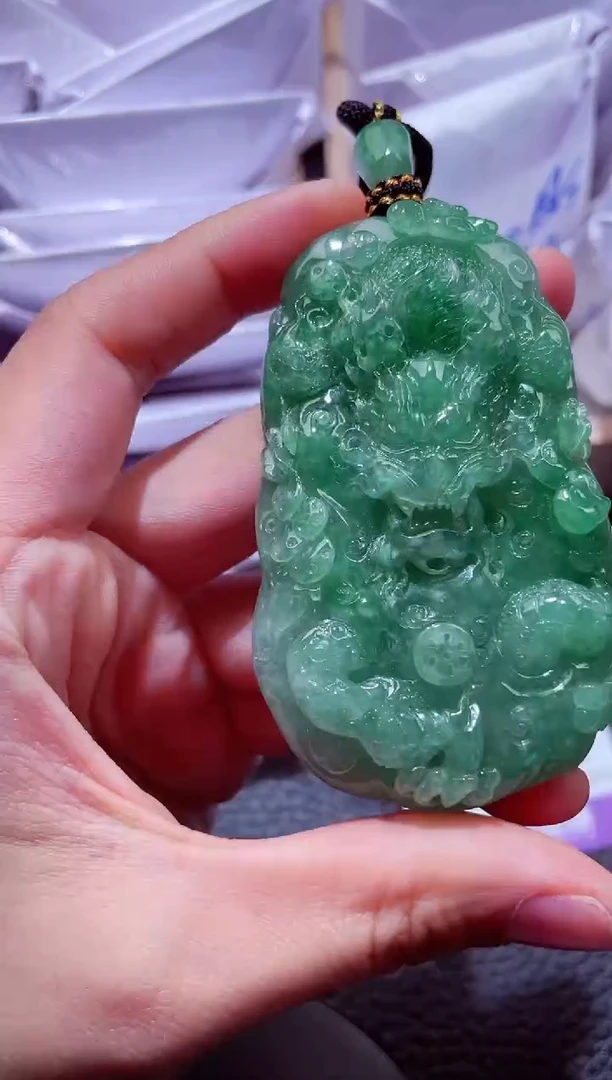 颈饰未镶嵌翡翠00001841