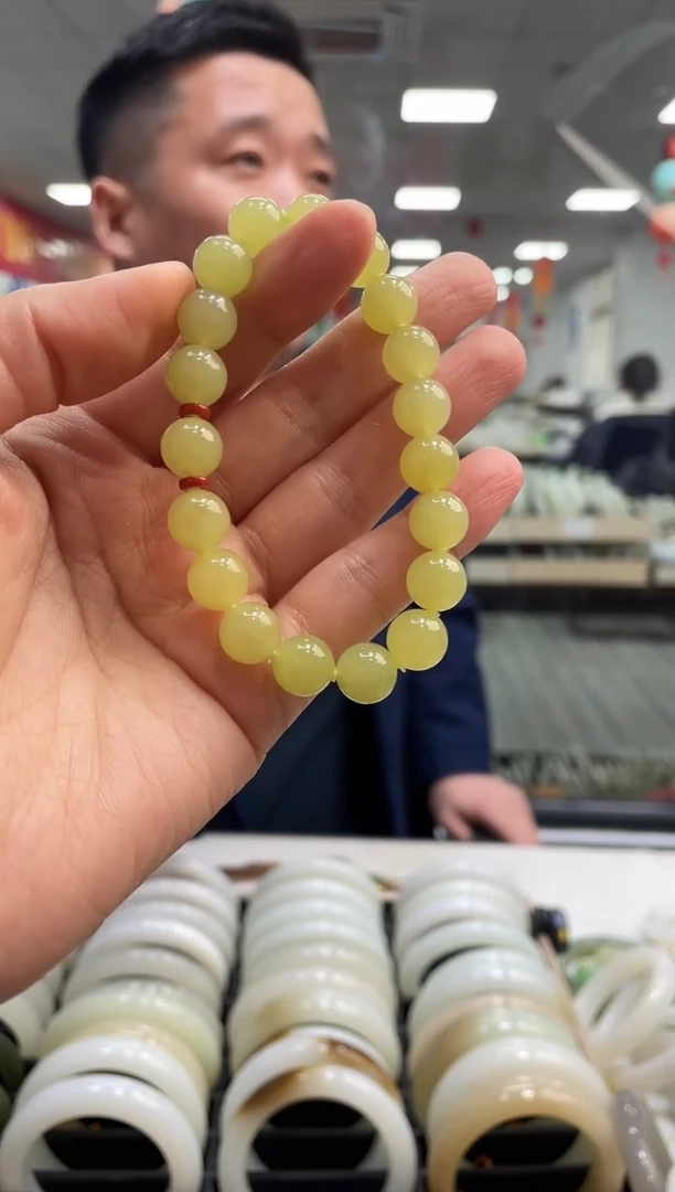 未镶嵌手链和田玉高品鸡油黄猫眼卡10-9手串随机发一件