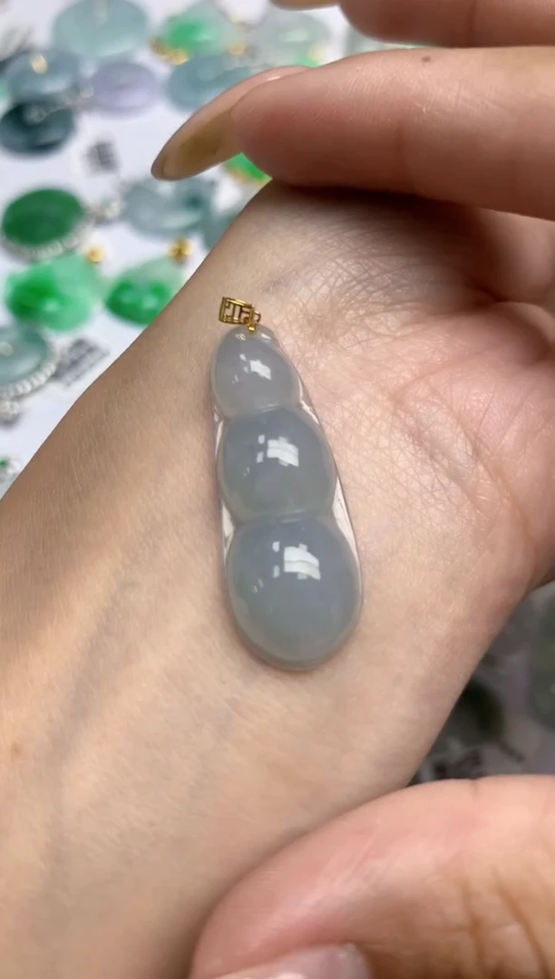 翡翠18K金镶嵌颈饰天然A货翡翠