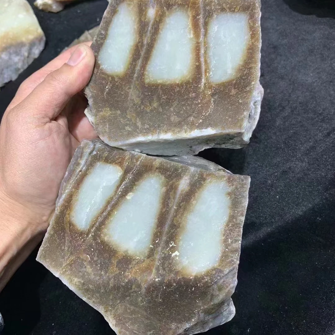 新疆糖料玉质奇石山料毛料定制款