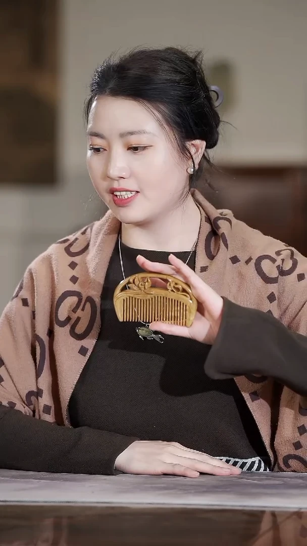 金丝楠金丝楠老料兰花梳