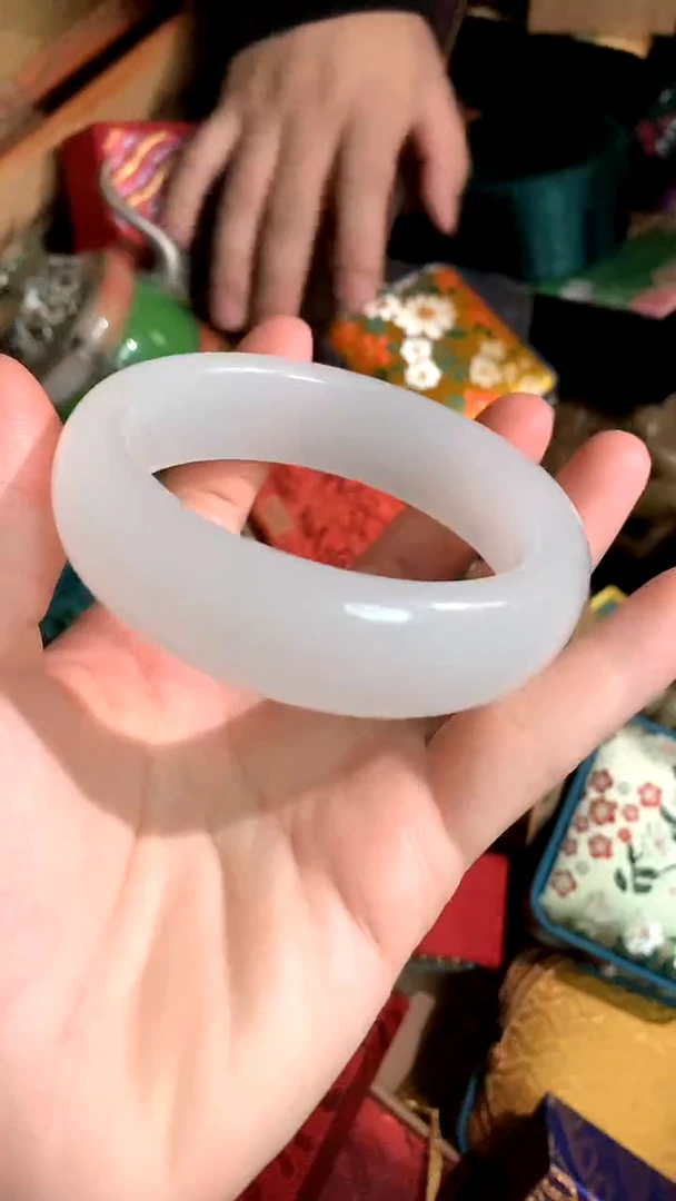 【闪购商品】和田玉手镯未镶嵌德诚精品专属摆件