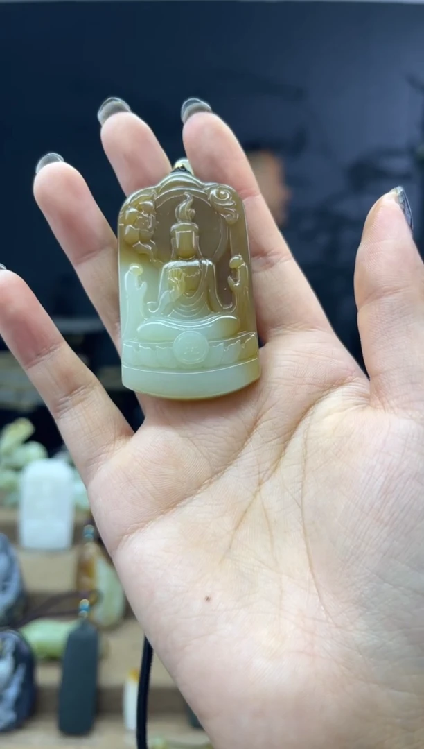 颈饰未镶嵌和田玉1