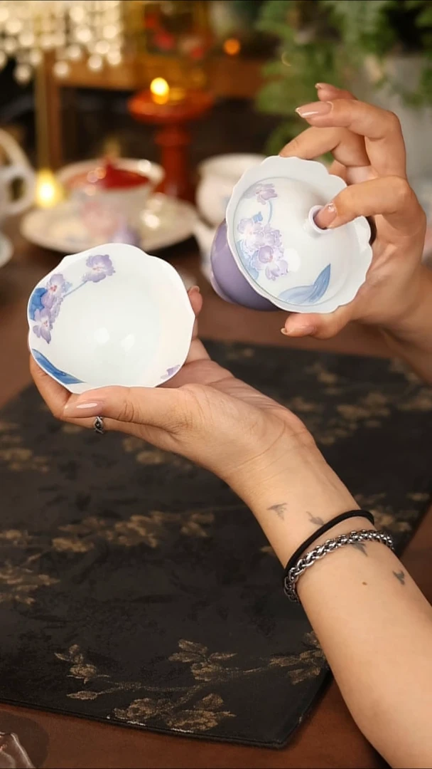 两件套哈哈哈哈哈哈哈