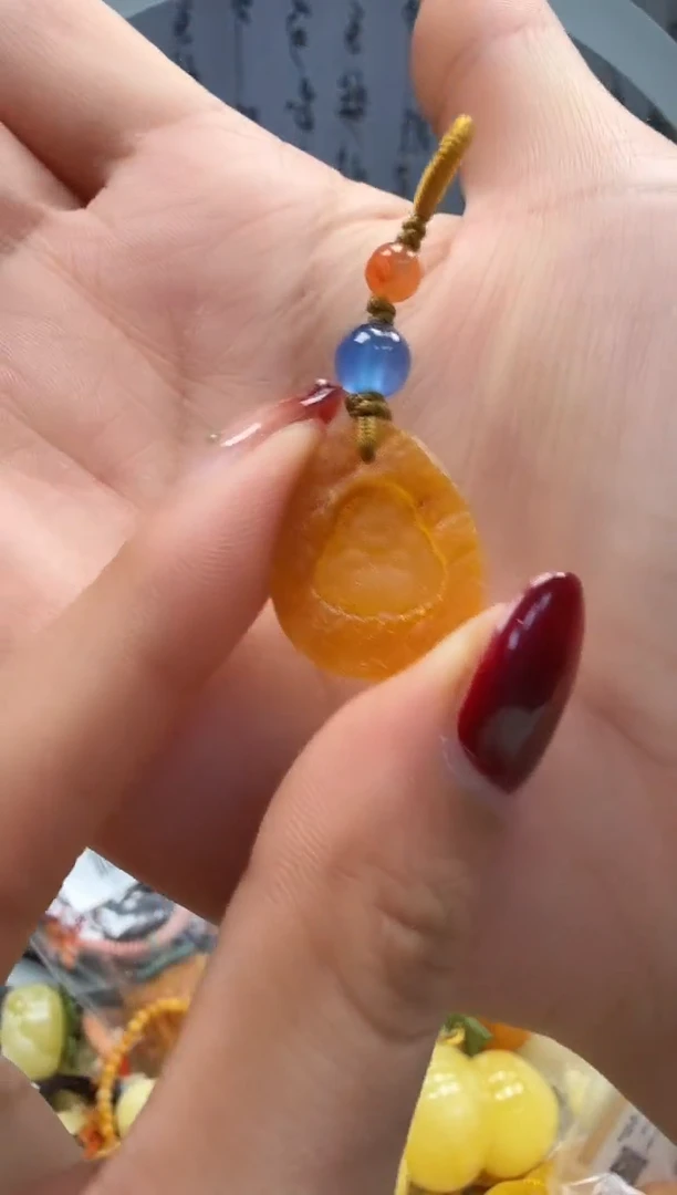 裸石琥珀未镶嵌瑕疵品