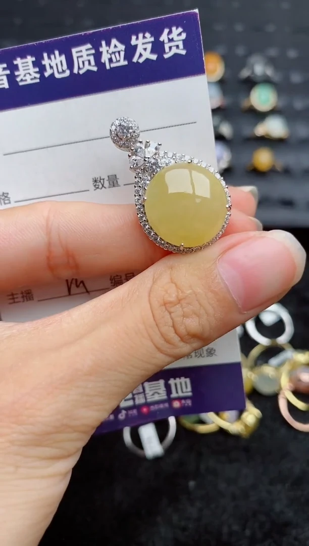 吊坠(不含链)银S925镶嵌翡翠....