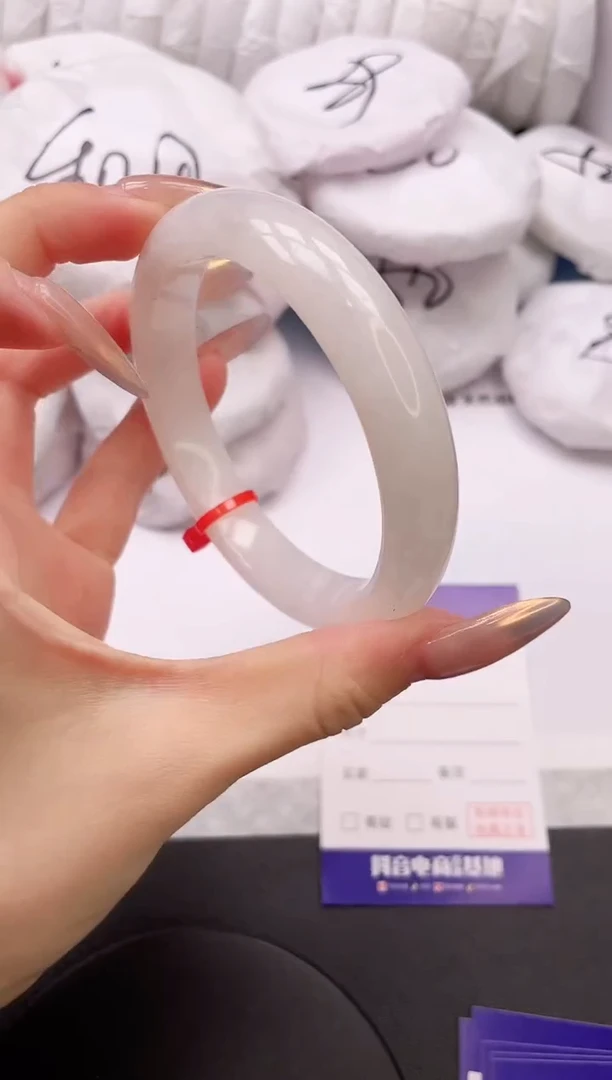 【闪购商品】和田玉手镯未镶嵌10K106-62