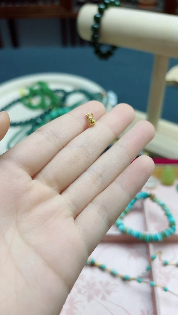 18K金颈饰18K金葫芦吊坠*1 MY赠链