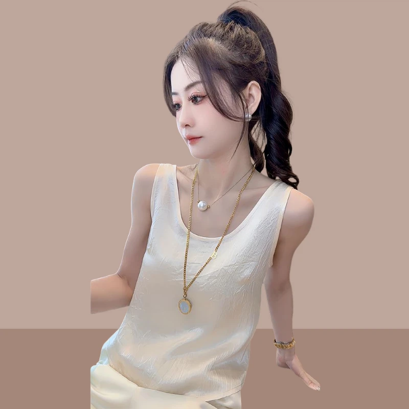 绝美漂亮小背心女夏外穿新款爆款小个子时尚洋气冰丝薄款吊带上衣