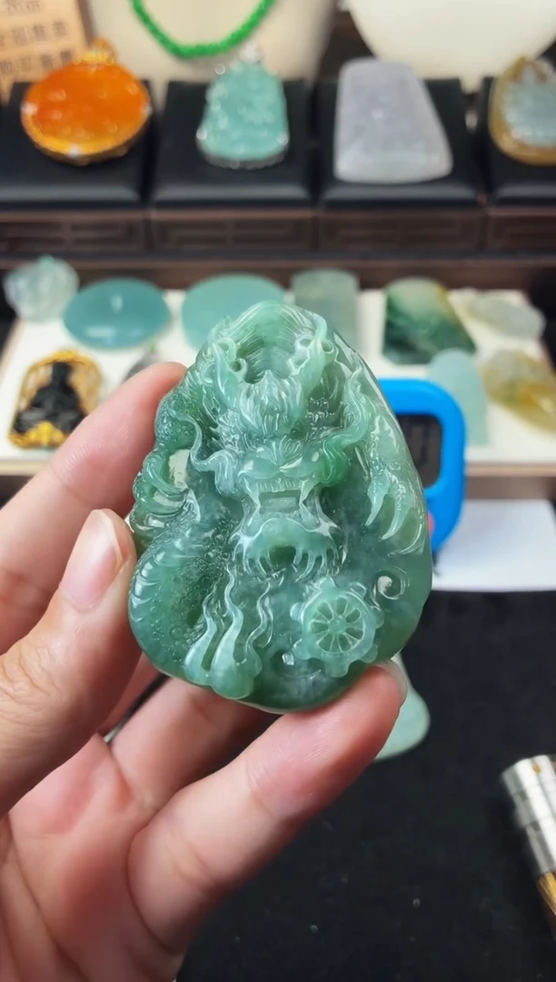 未镶嵌定制翡翠小**哥5047毛货不退不换