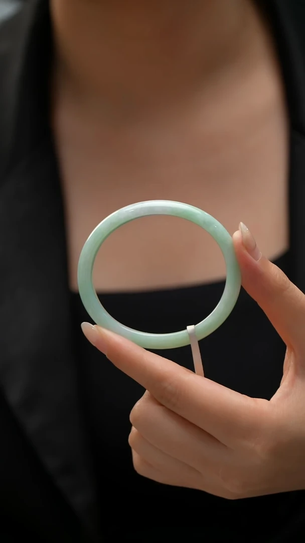 未镶嵌手镯（贵妃镯）翡翠73号