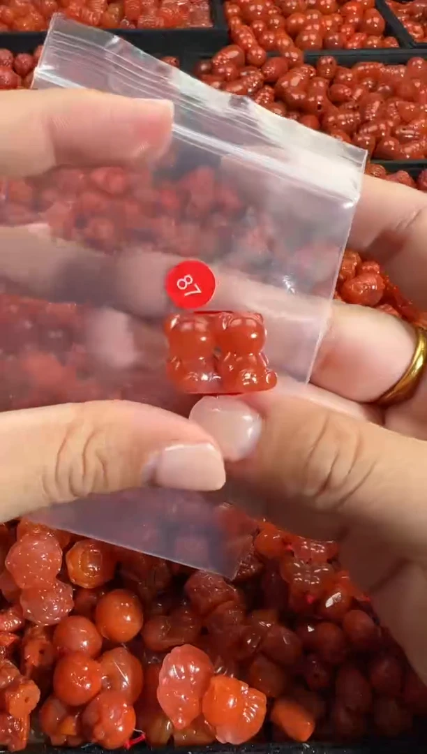 颈饰未镶嵌南红玛瑙1