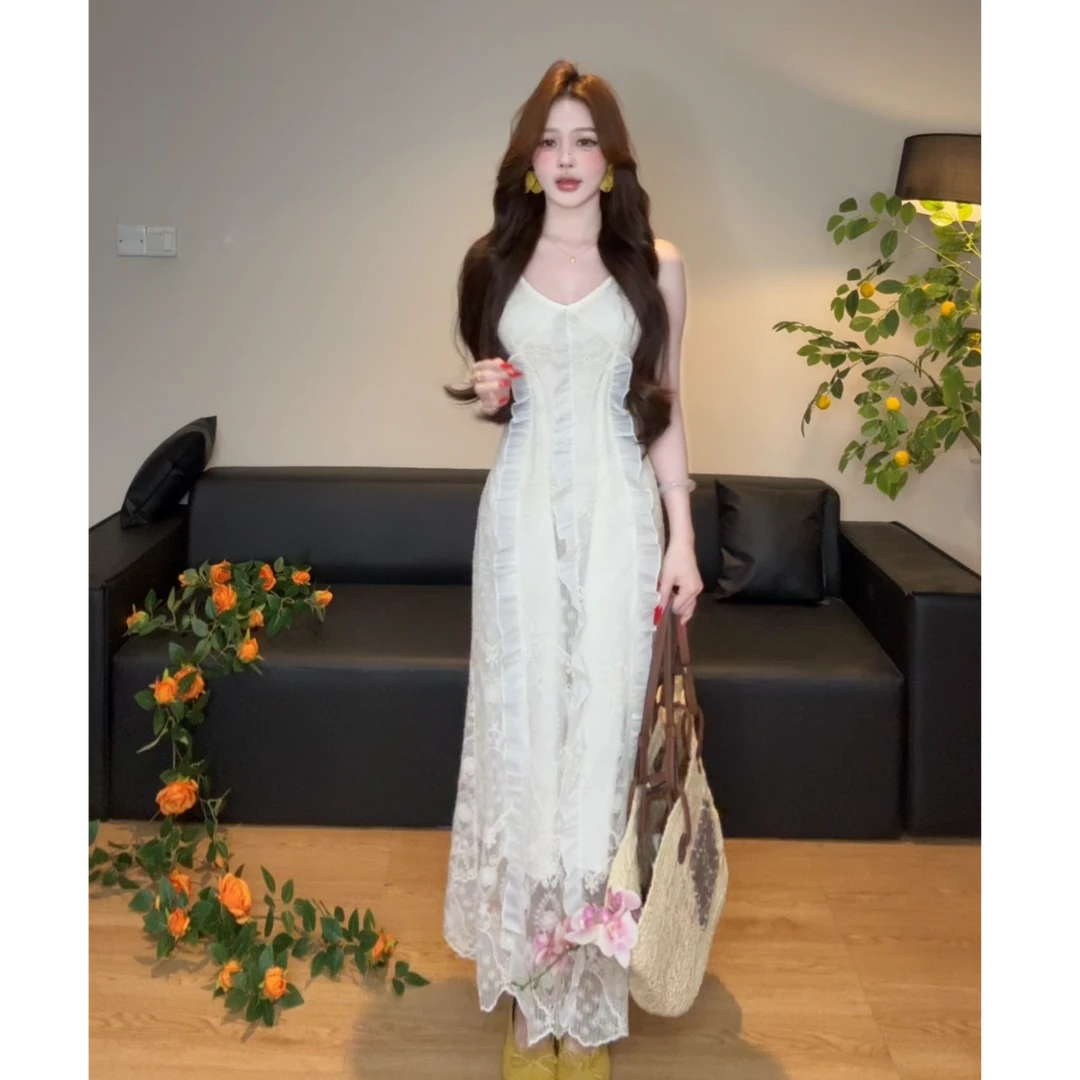 2025春季韩系穿搭一整套黑色西装外套女搭配蕾丝吊带连衣裙两件套