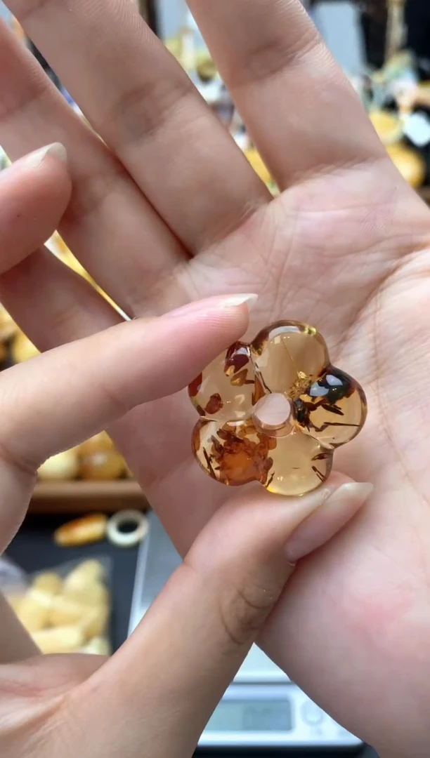 未镶嵌琥珀珠宝奇石058琥珀蜜蜡花粉有纹小坑介意勿拍