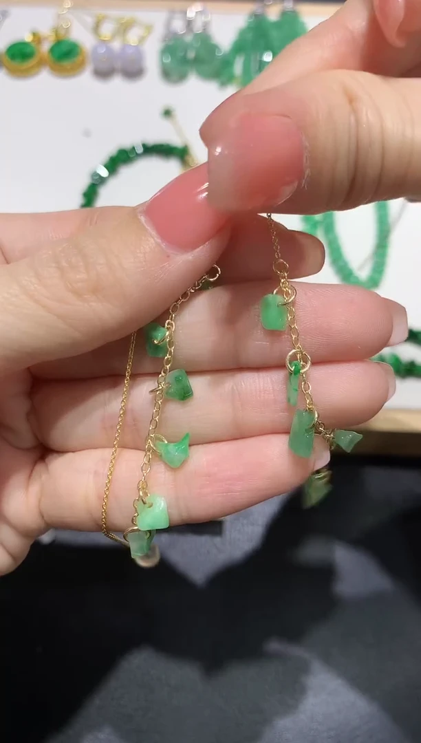 【闪购商品】翡翠吊坠(不含链)合金4多人多样性随机发货1件