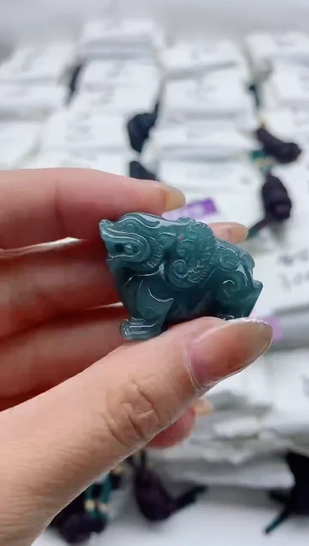 颈饰未镶嵌翡翠8