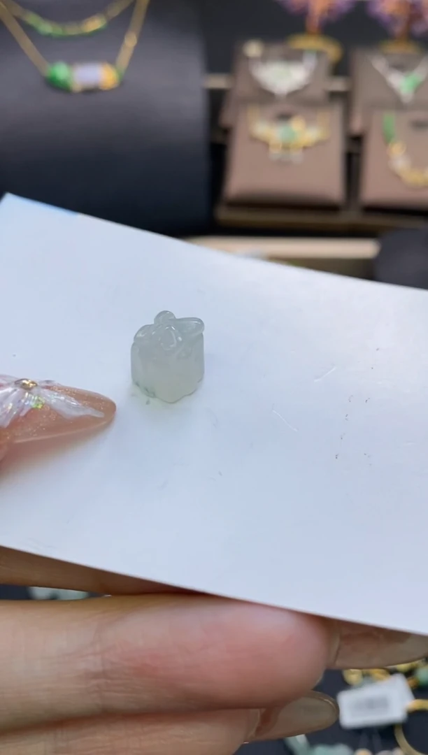 【闪购商品】翡翠颈饰未镶嵌净货16288