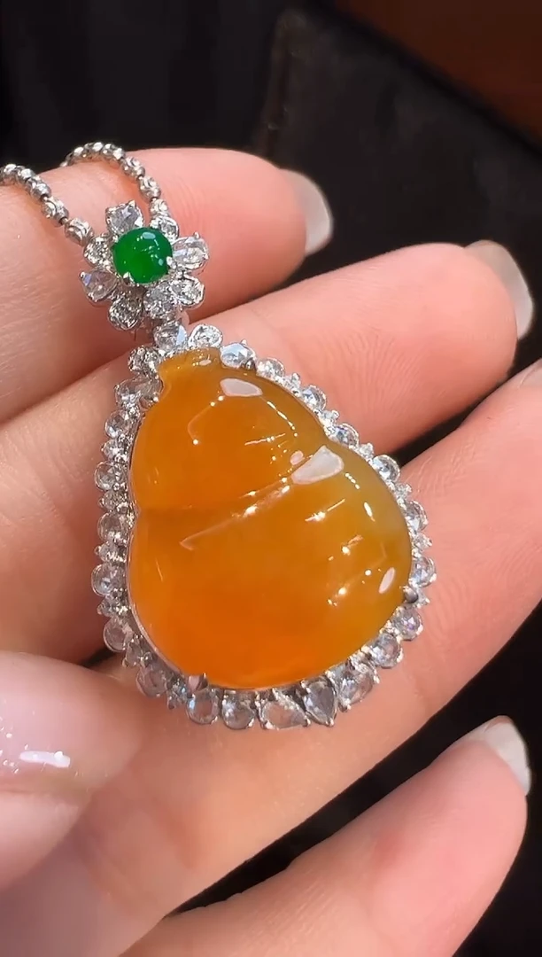 吊坠(不含链)18K金镶嵌翡翠AL6吊坠