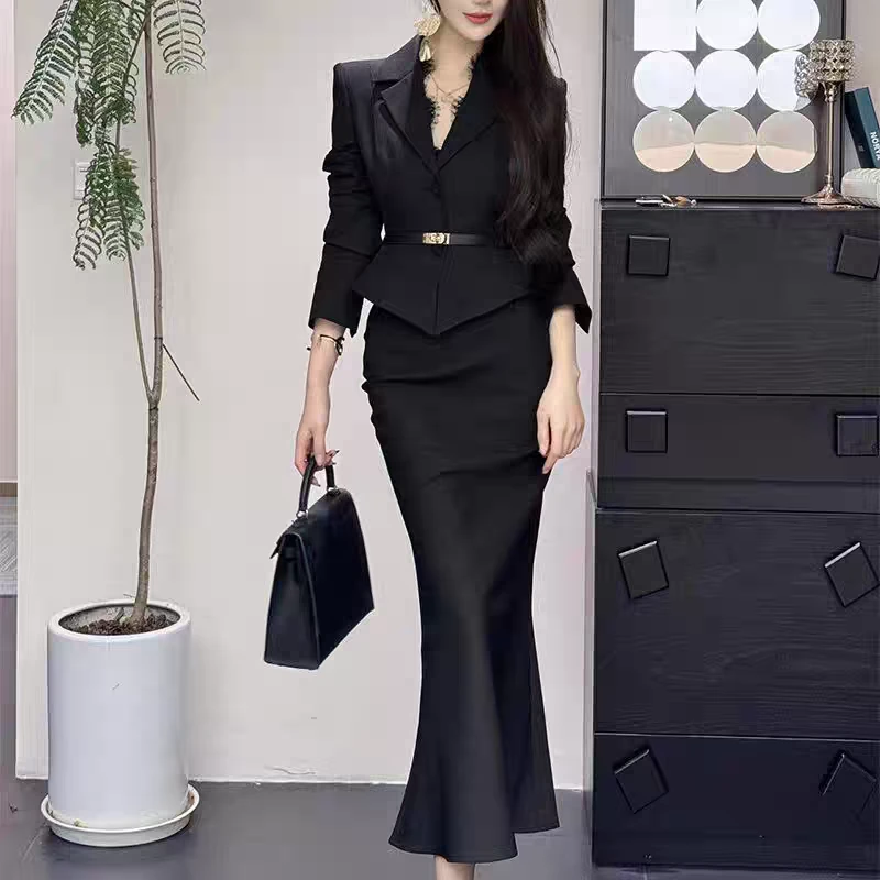 A597 2025秋季新款显瘦气质长袖高腰时尚两件套修身百搭套装女