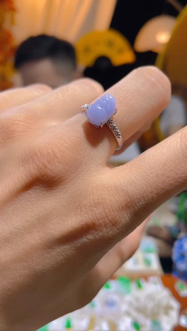 翡翠未镶嵌颈饰貔貅戒指