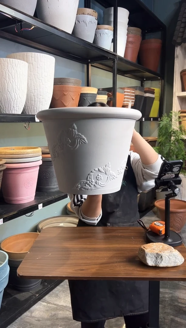 40*29.5白色手工浮雕强体花盆