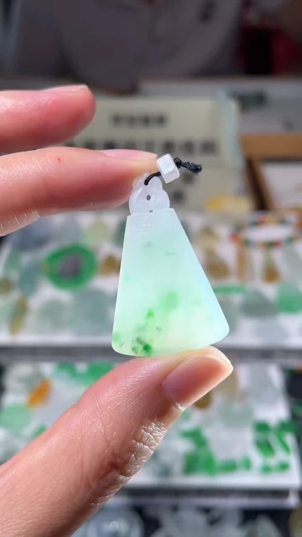 定制翡翠未镶嵌毛货其它+0