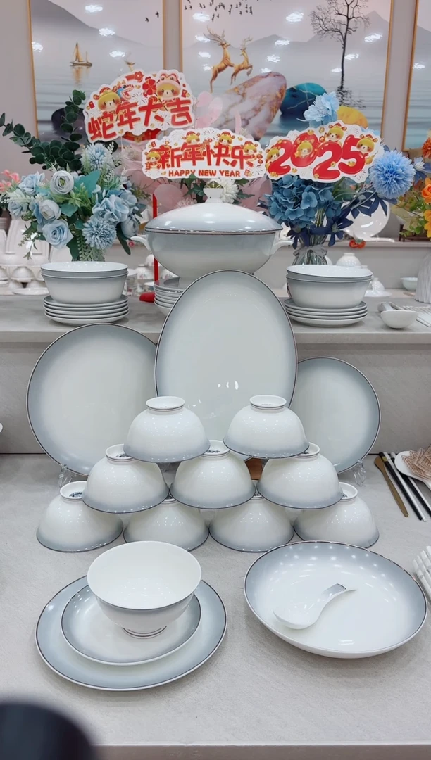【闪购商品】碗单拍渐变灰12个米饭碗和深盘12