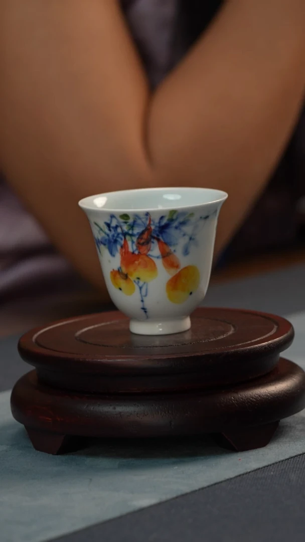 杯子非遗传承人-釉里红研究院-青花铃铛杯