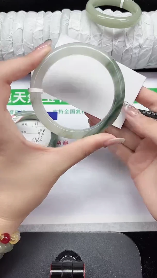 未镶嵌手镯石英质玉134-60/61
