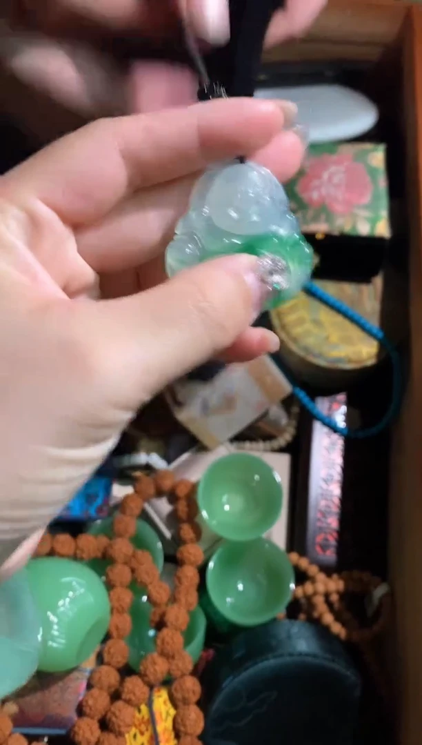 翡翠未镶嵌颈饰永玉阁精品专属摆件