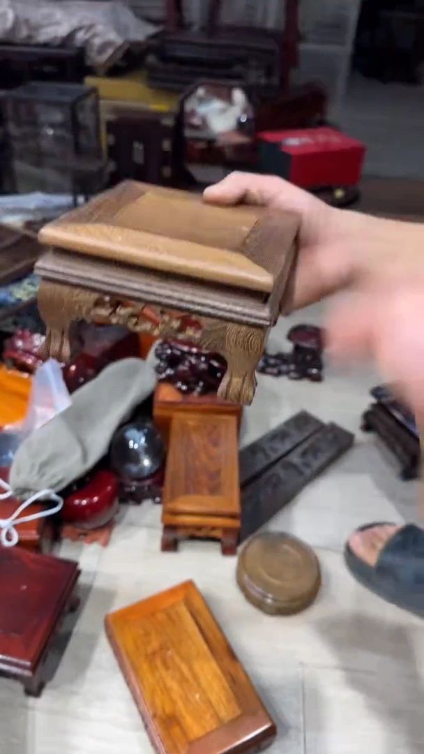 木 光头红木工艺品-鸡翅木虎腿正方桌13*13*8