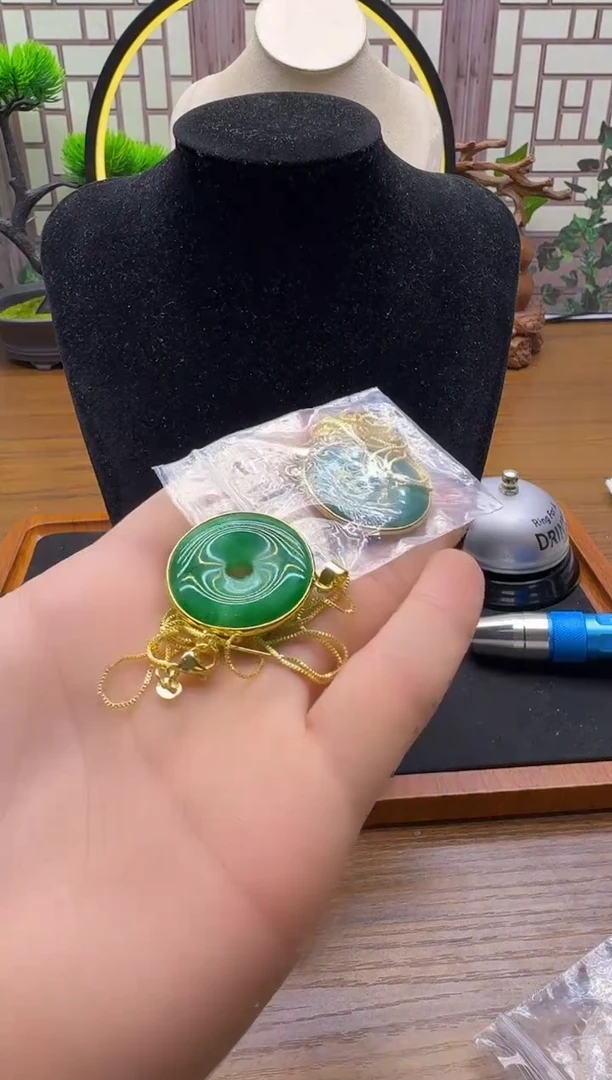 吊坠(赠链)14K金镶嵌翡翠YC24