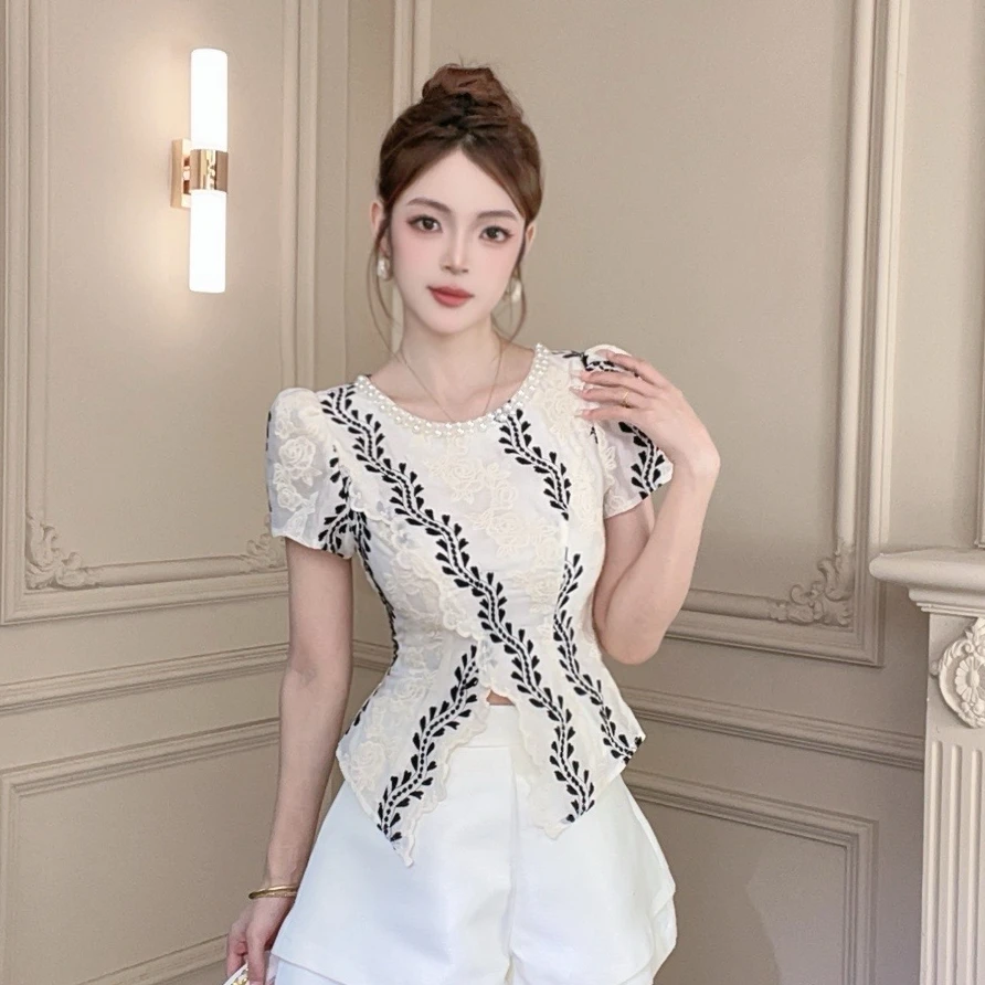 【鹿鹿原创】2025款圆领嵌钻盖肩袖遮肉侧分岔V下摆大气显瘦-11665