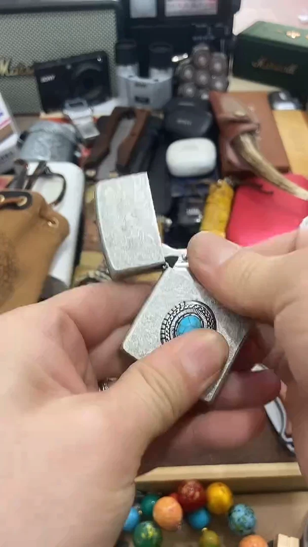 瓷片闪购商品  如图所示
