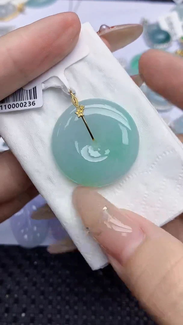 颈饰18K金镶嵌翡翠176   天然翡翠A货  百元以上9米证书费自理1