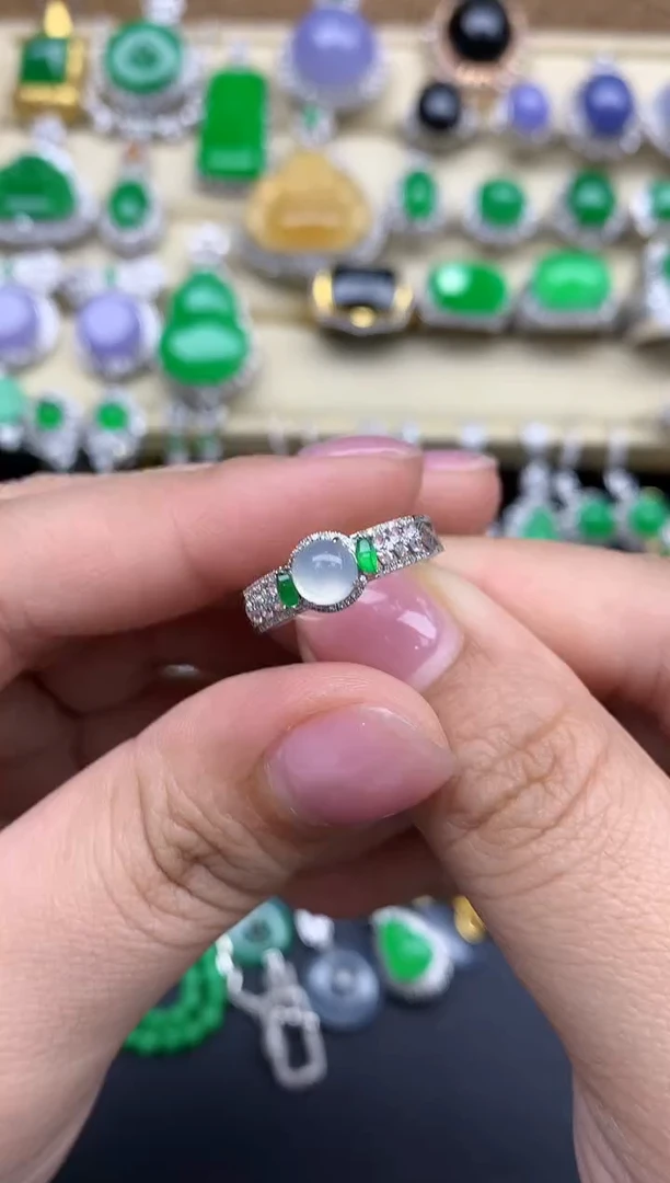【闪购商品】翡翠戒指18K金镶嵌170-中国好珍宝