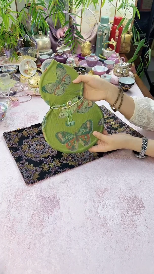 83号绿色葫芦蝴蝶茶席