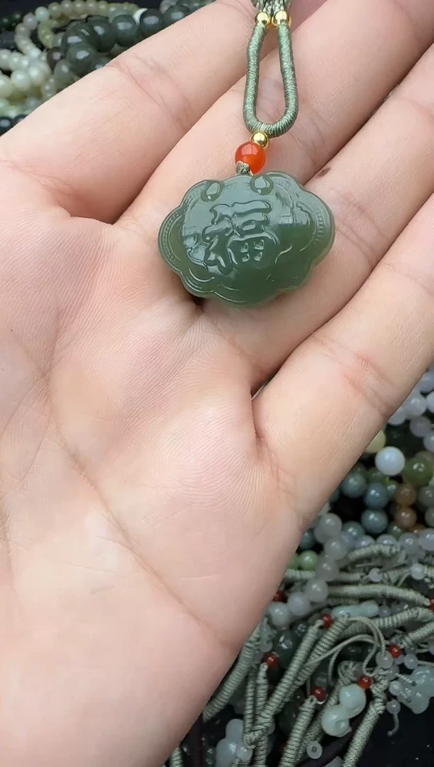 颈饰未镶嵌和田玉拍一发一2