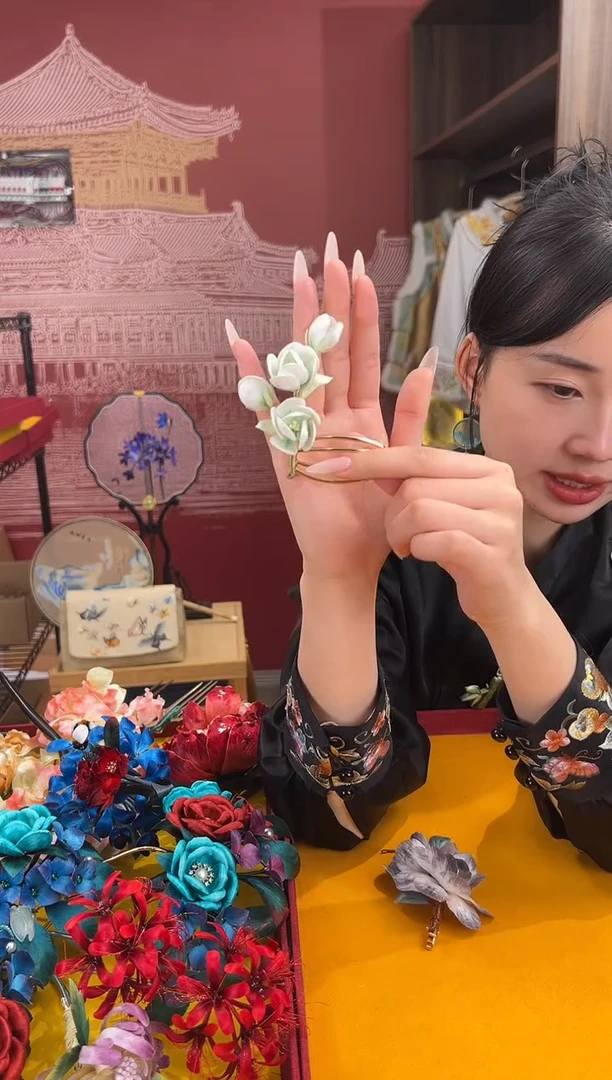 【闪购商品】刺绣非遗绒花(发饰)