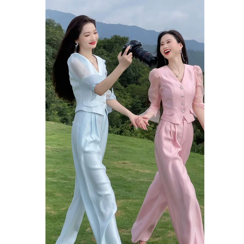 格润雅轻奢风套装女装2025秋季新款V领衬衫高腰阔腿裤时尚两件套
