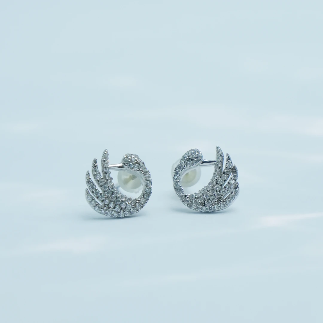 黄铜锆石耳饰  女甜美耳环精致耳钩经典饰品锆石百搭银镀金简约