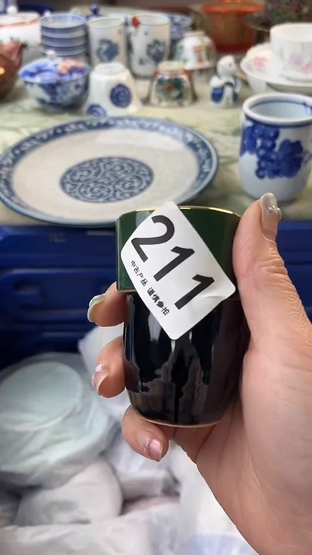 瓷片悠****❤211.......