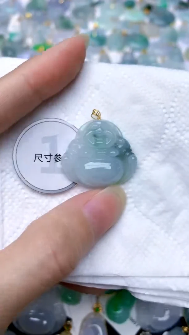 颈饰18K金镶嵌翡翠天然A货翡翠