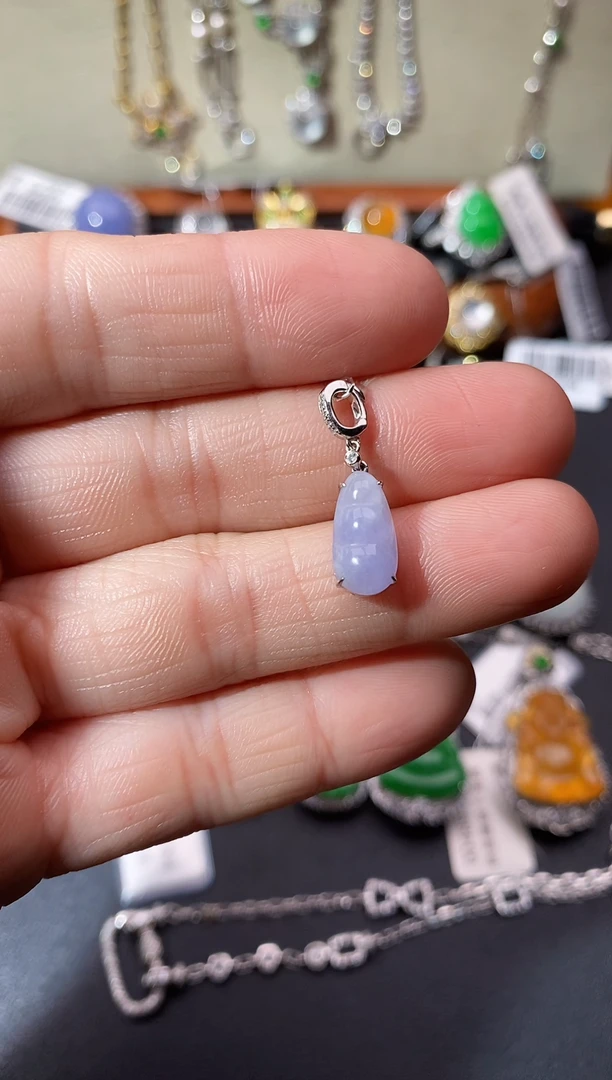 【闪购商品】翡翠吊坠(不含链)18K金镶嵌吊坠