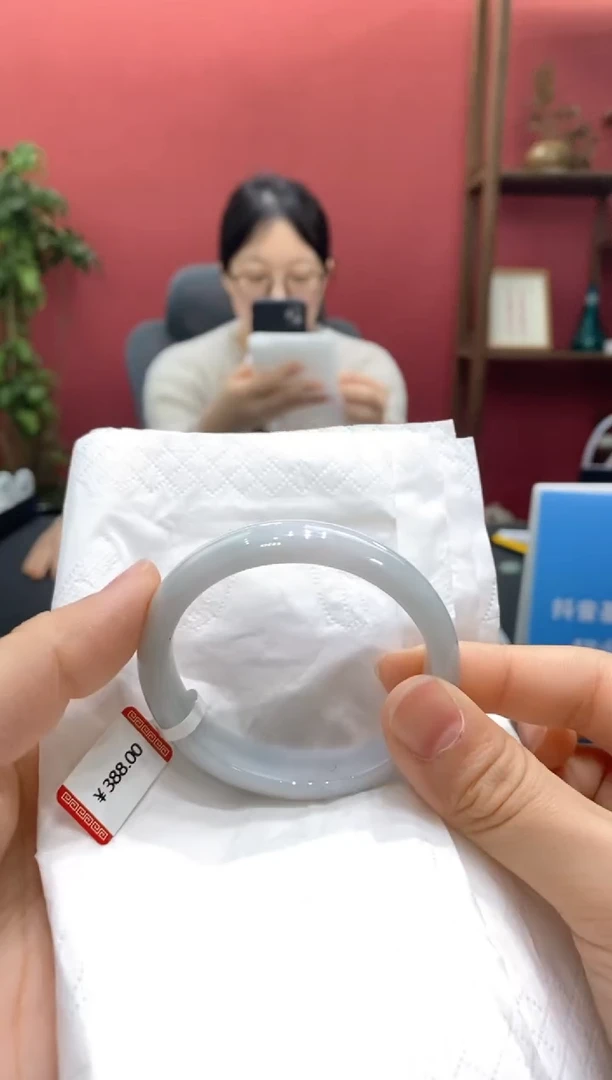 翡翠手镯未镶嵌00008376